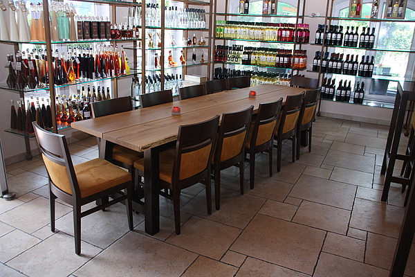 Tisch Massivholz, Gastro Tisch Massivholz, Gastro Stühle, Polsterstühle