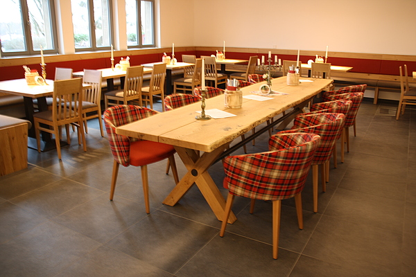 Tisch Massivholz, Gastro Tisch Massivholz, Gastro Stühle, Polsterstühle