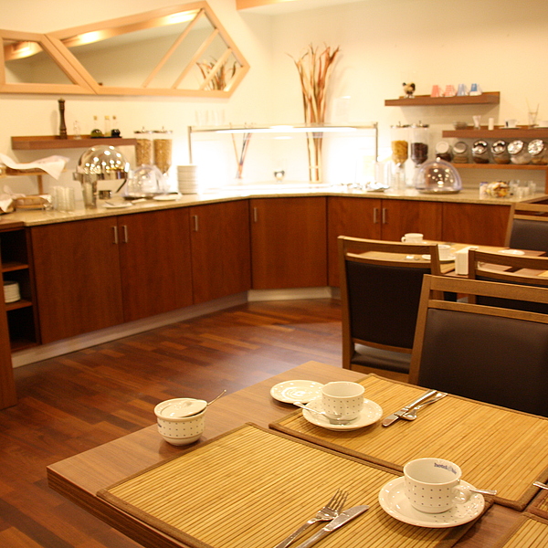 Gastro Theke, Hotel Theke, Buffettheke, Frühstücksbüffet Theke, Thekenbau nach Maß