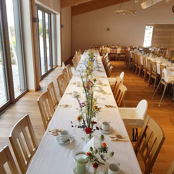 Gastro Stühle, Gastro Tische, Gastro Möbel, Eventmöbel, Bankett Möbel, Gastronomieeinrichtung