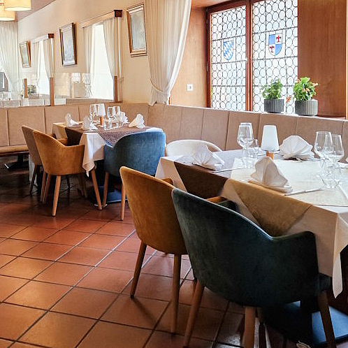 Gastro Stuhl, Gastro Sessel, Polsterstuhl, Polstersessel, Möbel für die Gastronomie