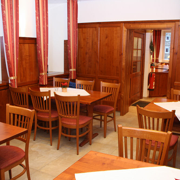 Stuhl für Gaststätteneinrichtung, Restauranteinrichtung, Hoteleinrichtung, Gastronomiemöbel, Landgasthof