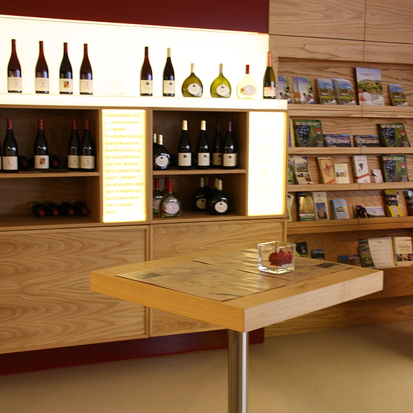 Weinregal, Vinothek, Ladenbau, Weinregal nach Maß