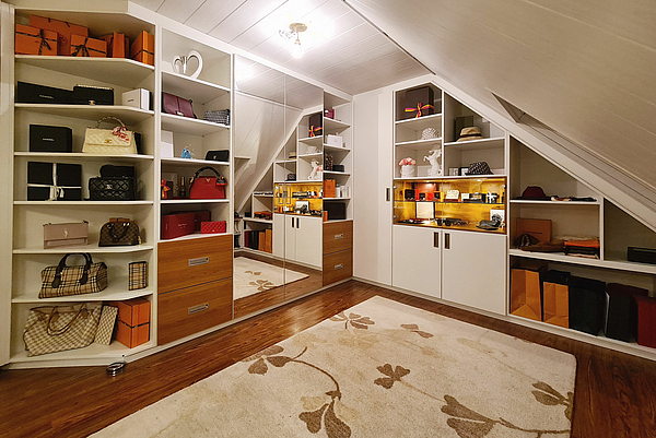 Schuhschrank, Einbauschrank, Dachschrägen Schrank, passgenauer Schrank, Kleiderschrank