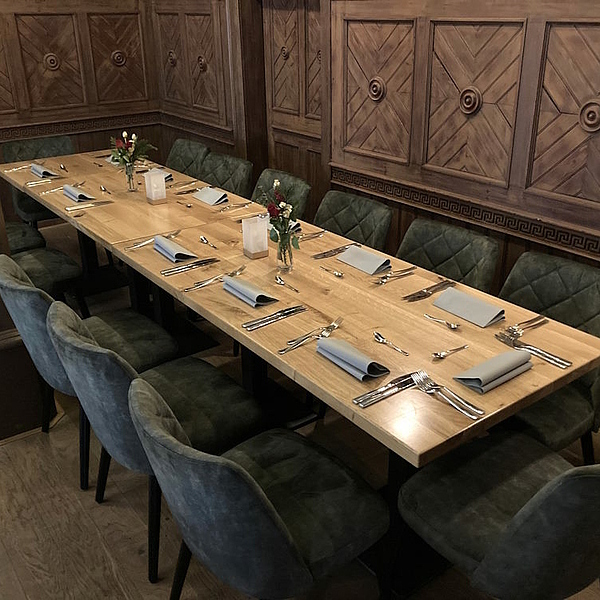 Gastronomieeinrichtung, Polstermöbel, Polsterbänke, Polsterstühle, Polstersessel, Polsterbarhocker, Gastro Rückschränke, Gastro Tische