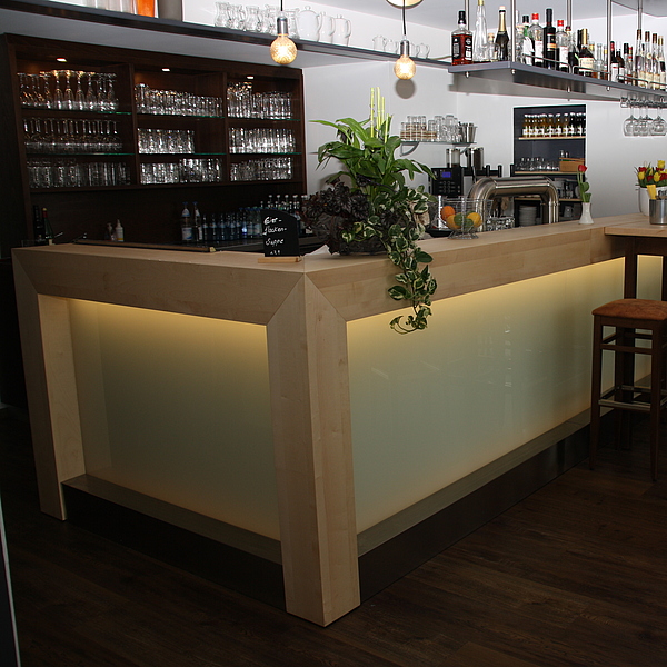 Gastro Theke, Thekenverkleidung, Thekenfront, Gastro Theke mit Holz und Licht
