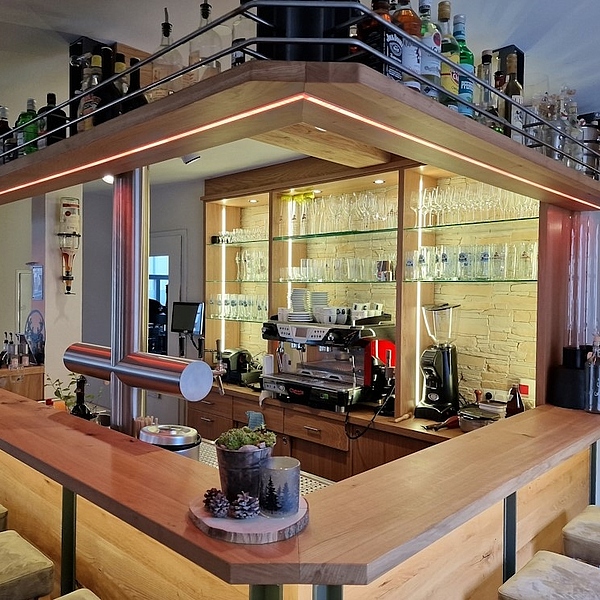 Gastro Glässerschrank, Gastro Rückschrank, Flaschenbord, Gläserregal