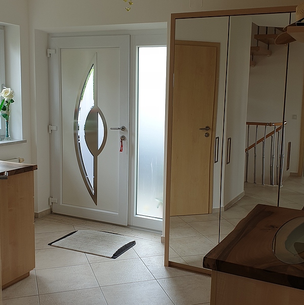 Garderobe, Spiegelschrank, Garderobe Eingangsbereich