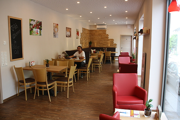 Polstersessel fuer Lounge, Bar, Hoteleinrichtung, Restaurants, Cafe und andere Gasthauskonzepte
