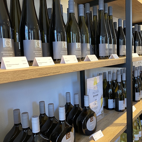 Weinregal, Vinothek, Ladenbau, Weinregal nach Maß