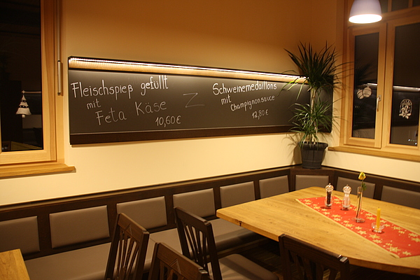 Wirtshauseinrichtung, Cafe, Bistro, Kaffeehauseinrichtung, Brauhauseinrichtung, Hotellobby von Hofmann aus Kreuzwertheim