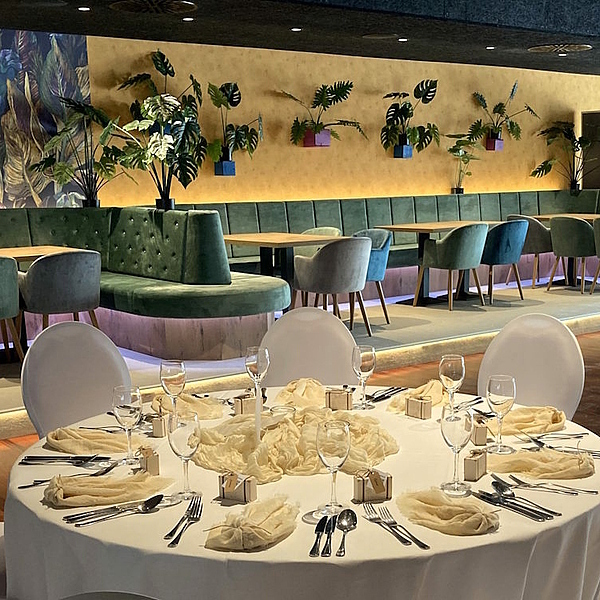 Gastro Stuhl, Gastro Sessel, Polsterstuhl, Polstersessel, Möbel für die Gastronomie