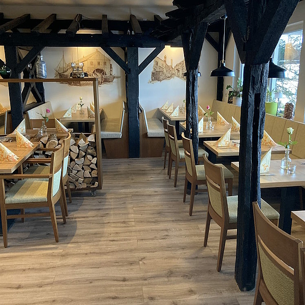 Restauranteinrichtung, Grillstube, Gastro Stühle, Gastro Tische, Gastro Bänke, Polstermöbel